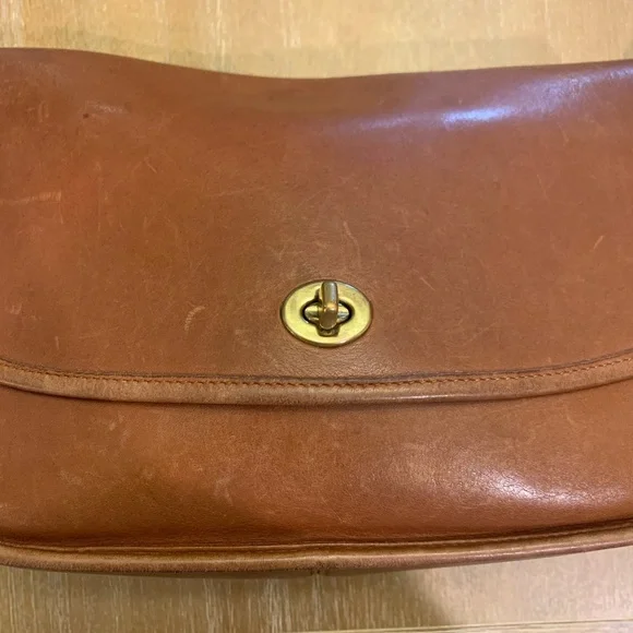 Vintage Coach City Bag in British Tan Made in the United States with hang tag - Picture 3 of 16
